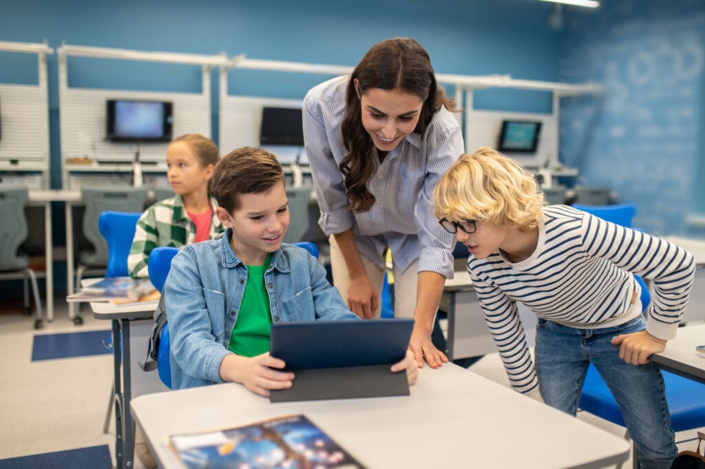 Education-industry-1024x681