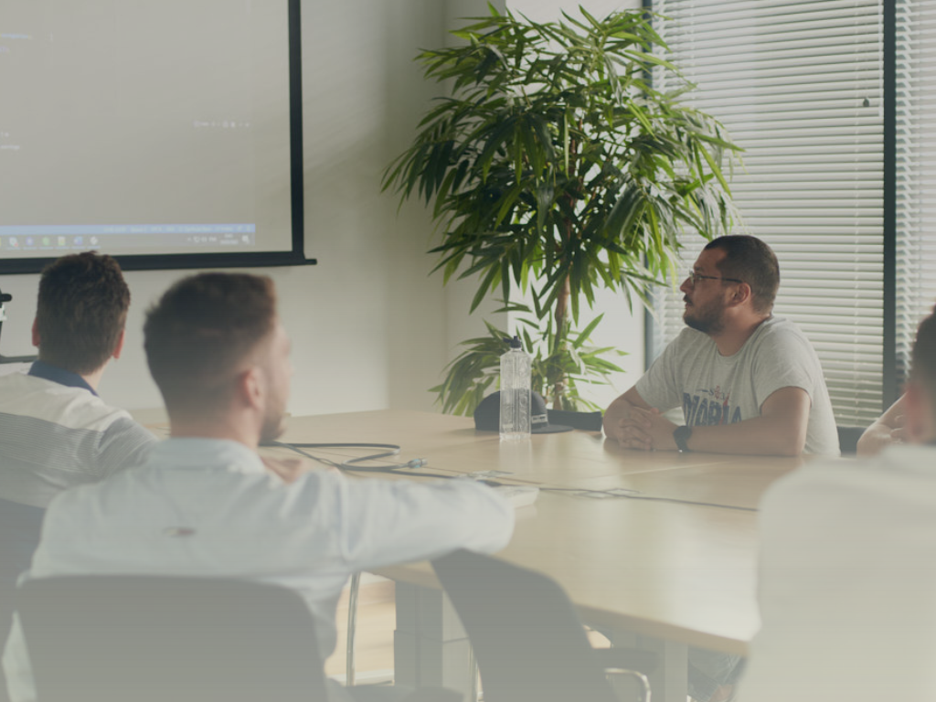 8 tips for successful collaboration between business and IT during software development