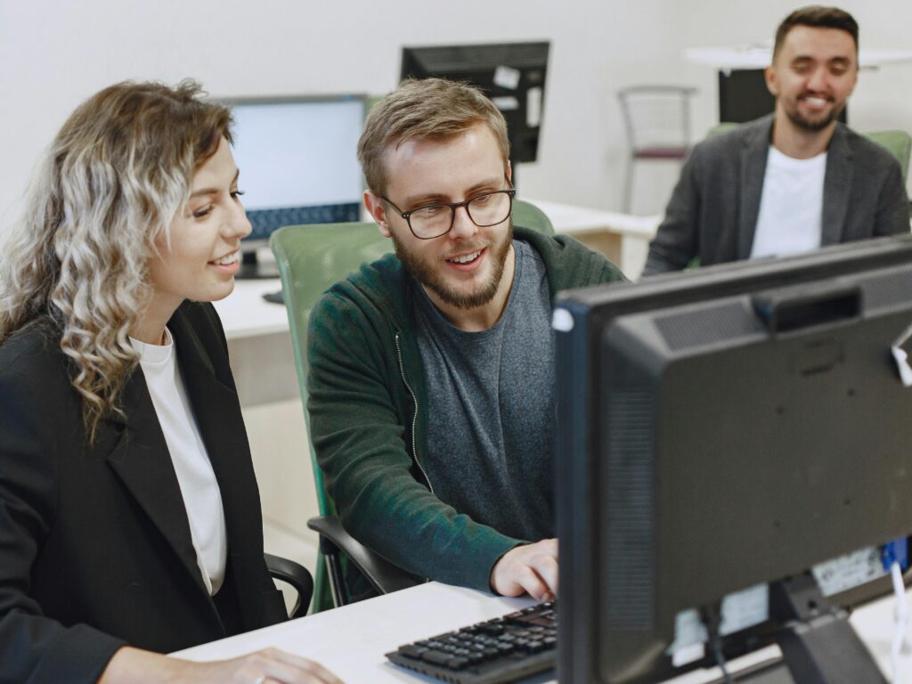 From start-up to scale-up: 8 strategies for scaling your SaaS platform